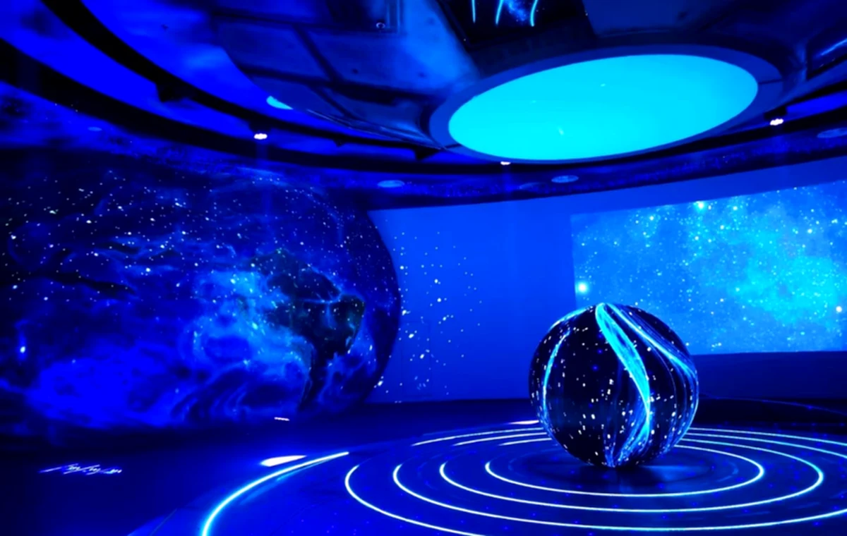 Projection fusion immersive room installation