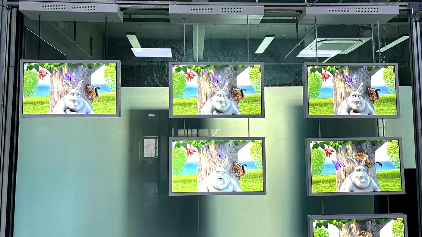 Digital signage product range for freestanding wall-mounted and high-brightness LCD screens